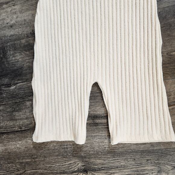 Pretty Little Things Ribbed Cream Short Jumpsuit Size 12 - Picture 3 of 7